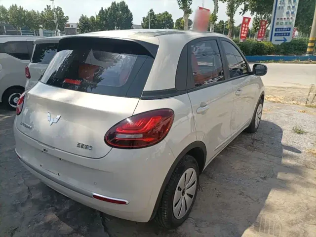 Wuling Bingo — Фото автомобиля 6
