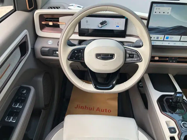Geely ICON — Фото автомобиля 4