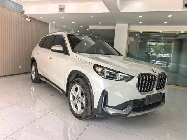 BMW X1 — Фото автомобиля 3