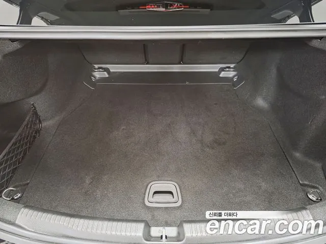 Mercedes-Benz C-Class — Фото автомобиля 11