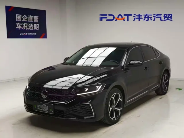 Фотография автомобиля — Volkswagen Passat