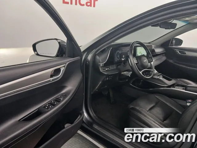 Hyundai Grandeur New — Фото автомобиля 15