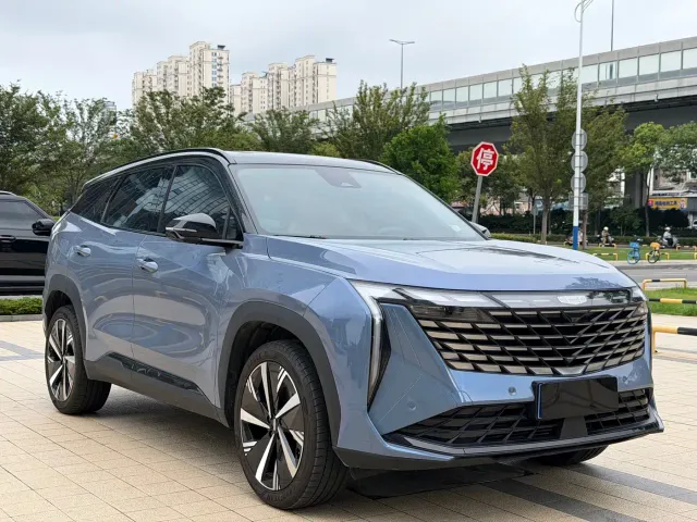 Geely Boyue L — Фото автомобиля 3
