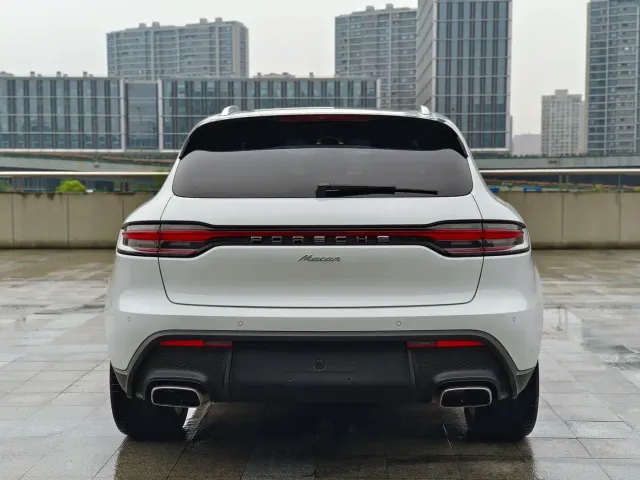 Porsche Macan — Фото автомобиля 6