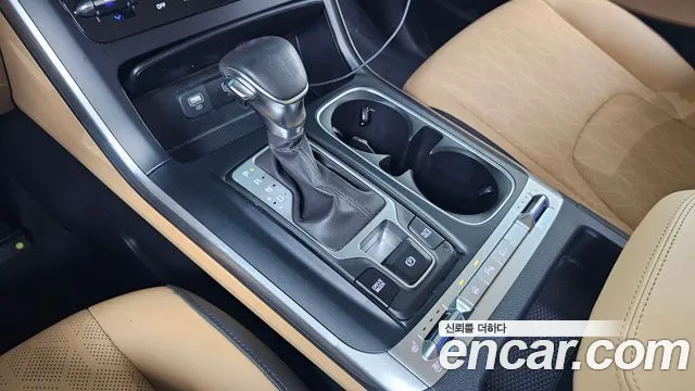 Kia Canival Carnival 4 поколение Бензин 9 мест Prestige — Фото автомобиля 9