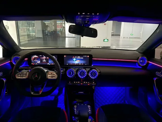 Mercedes-Benz A-Class — Фото автомобиля 5