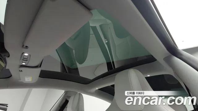 Tesla Model 3 — Фото автомобиля 13