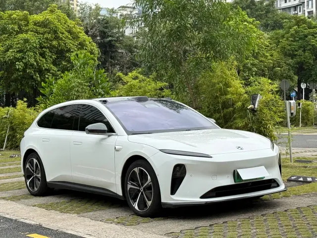 Nio ET5 Touring — Фото автомобиля 5