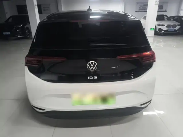 Volkswagen ID.3 — Фото автомобиля 5