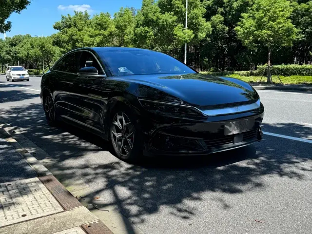 BYD Han 2022 EV Genesis Edition 715KM FWD Premium — Фото автомобиля 3