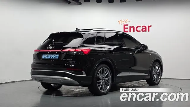 Фотография автомобиля — Audi Q4 e-tron F4