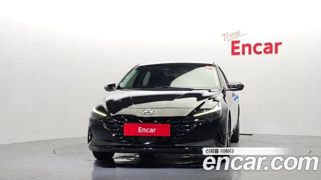 Hyundai Avante CN7 — Фото автомобиля 3
