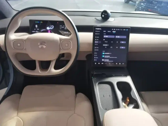 Nio ET5 Touring — Фото автомобиля 9