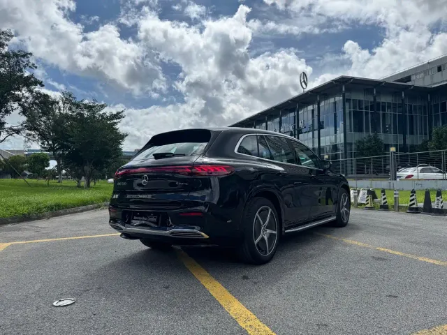 Mercedes-Benz EQS SUV — Фото автомобиля 21