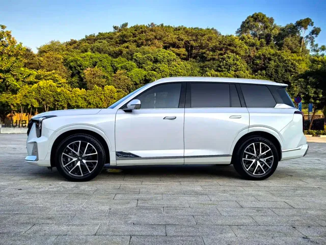 GAC Trumpchi GS8 — Фото автомобиля 5