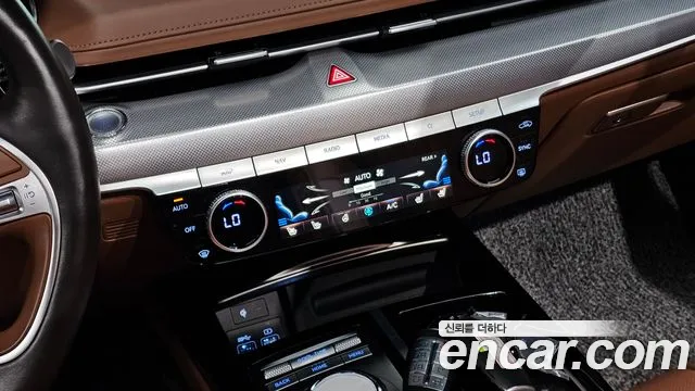 Genesis G80 Бензин 2.5 турбо AWD — Фото автомобиля 28