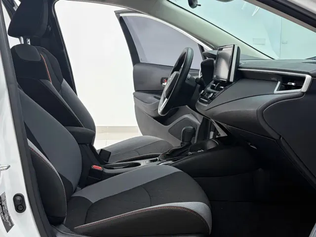 Toyota Corolla — Фото автомобиля 10
