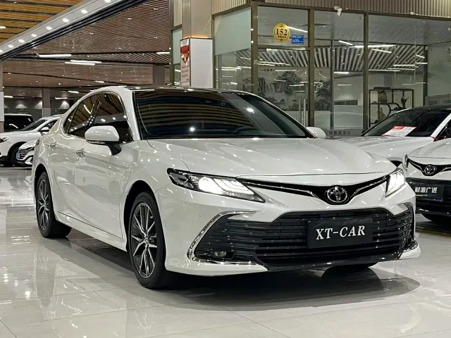 Toyota Camry 2023 2.5G Luxury Edition — Фото автомобиля 3