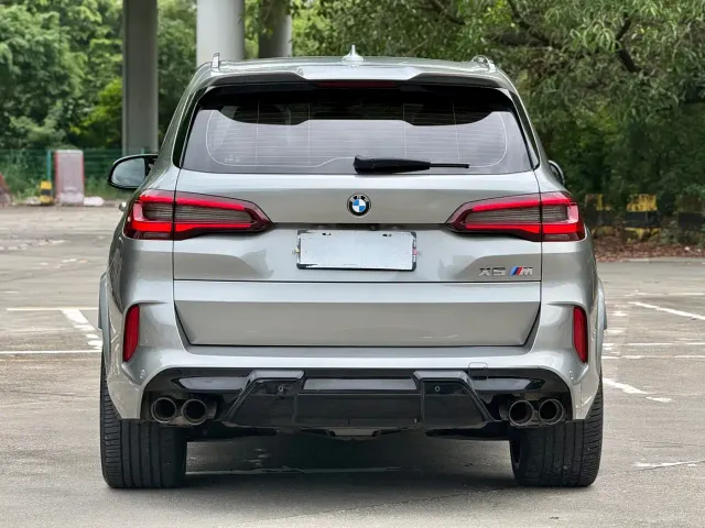 BMW X5 M — Фото автомобиля 19