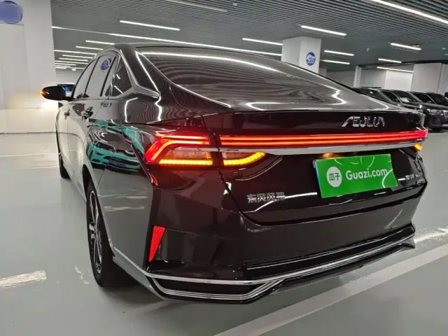 Dongfeng Yixuan MAX — Фото автомобиля 4