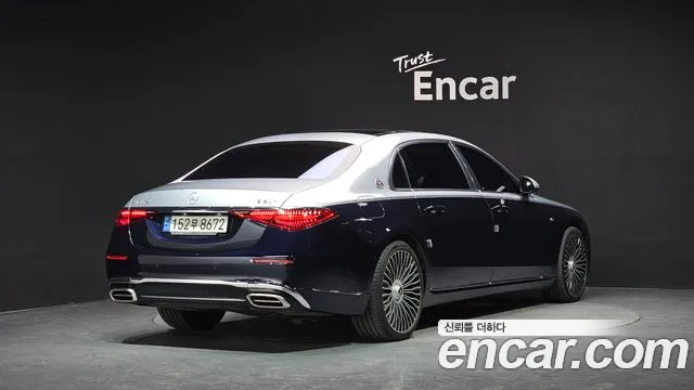 Mercedes-Benz S-Class — Фото автомобиля 2