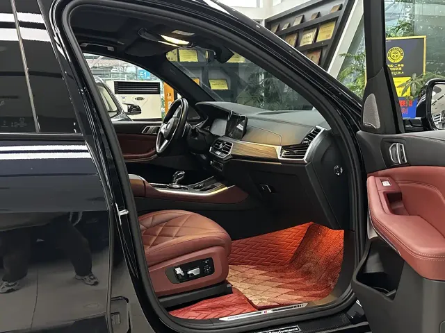 BMW X5 — Фото автомобиля 11