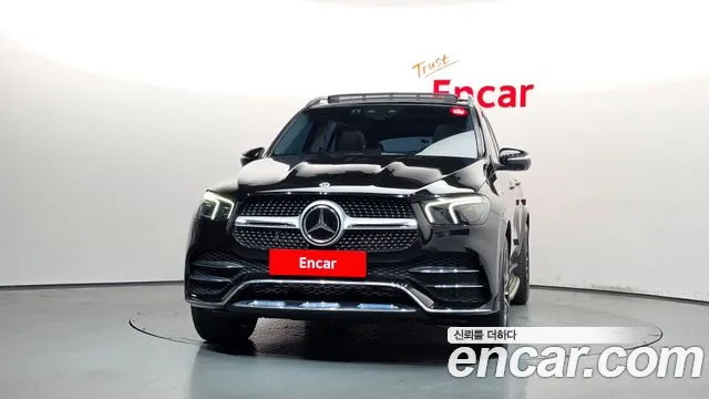 Mercedes-Benz GLE-Class — Фото автомобиля 3