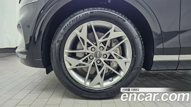 Genesis GV70 — Фото автомобиля 5