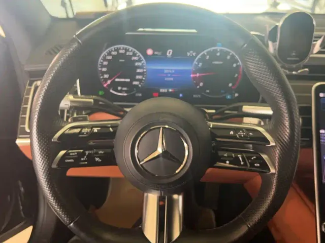 Mercedes-Benz S-Class — Фото автомобиля 2