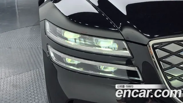 Genesis G80 Electrified G80 (RG3) — Фото автомобиля 22