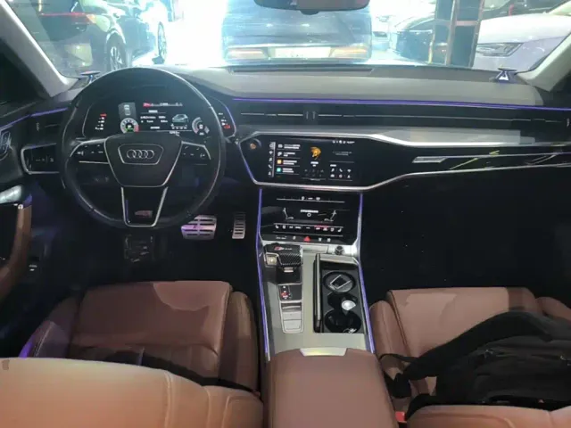 Audi A6L — Фото автомобиля 9