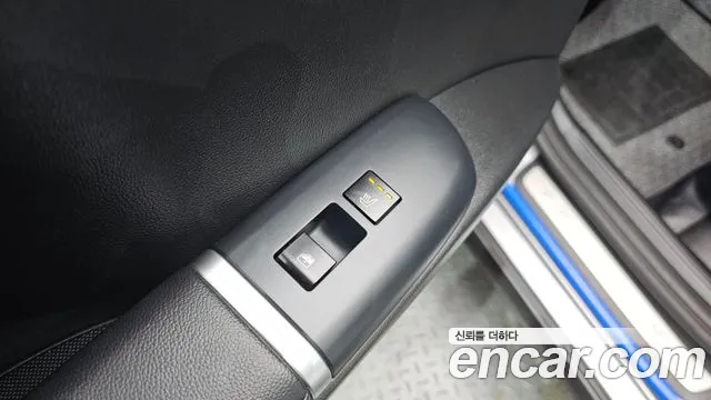 Hyundai Grandeur Grandeur (GN7) 3.5 LPG 2WD (Такси) — Фото автомобиля 19