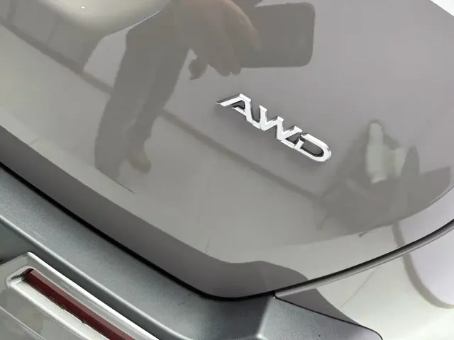 Toyota RAV4 — Фото автомобиля 7