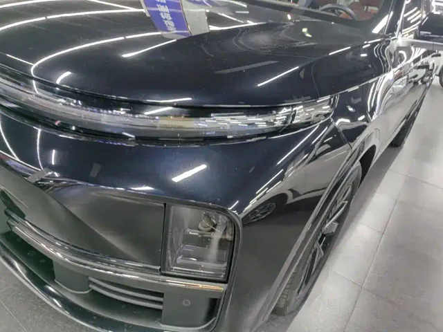 Li Auto L7 — Фото автомобиля 23