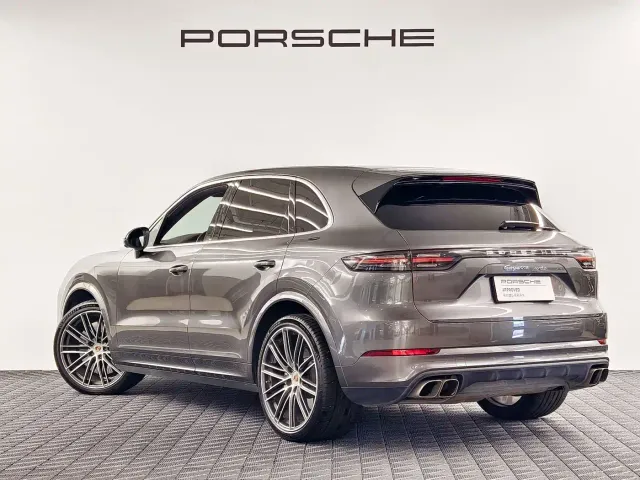 Porsche Cayenne — Фото автомобиля 6