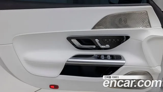 Mercedes-Benz SL-Class R232 — Фото автомобиля 12