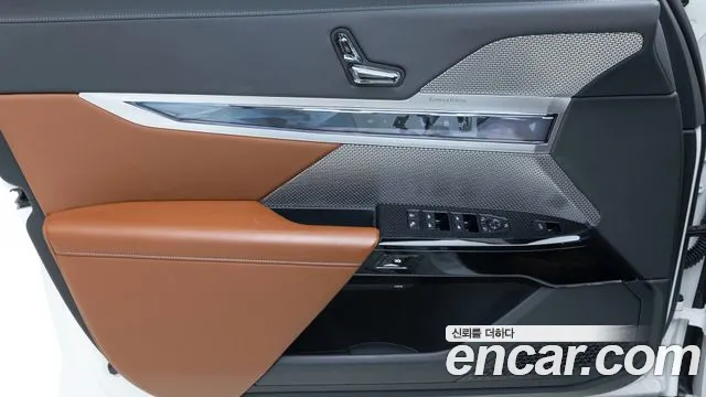 BMW 7 Series G70 — Фото автомобиля 12