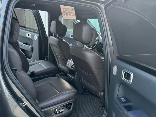 Li Auto L8 — Фото автомобиля 7