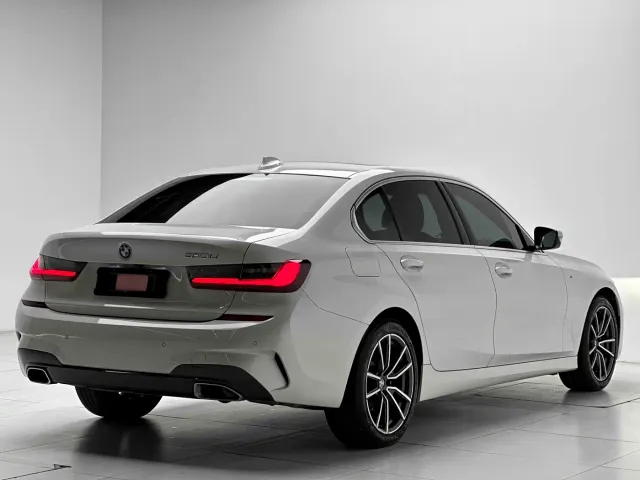 BMW 3 Series — Фото автомобиля 7