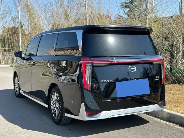 GAC Trumpchi M8 — Фото автомобиля 9