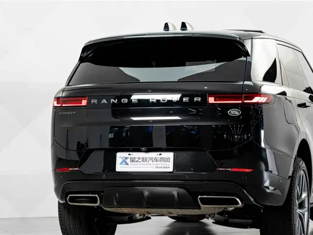 Land Rover Range Rover Sport — Фото автомобиля 7