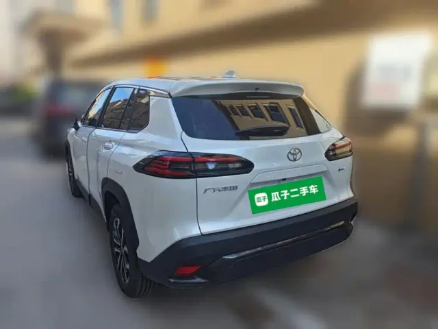 Toyota Frontlander — Фото автомобиля 24