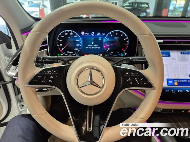 Mercedes-Benz E-Class — Фото автомобиля 14