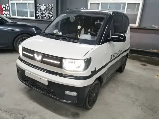 Фотография автомобиля — Wuling Hongguang Mini EV
