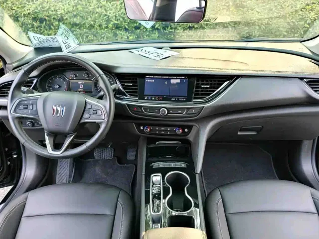 Buick Regal — Фото автомобиля 3