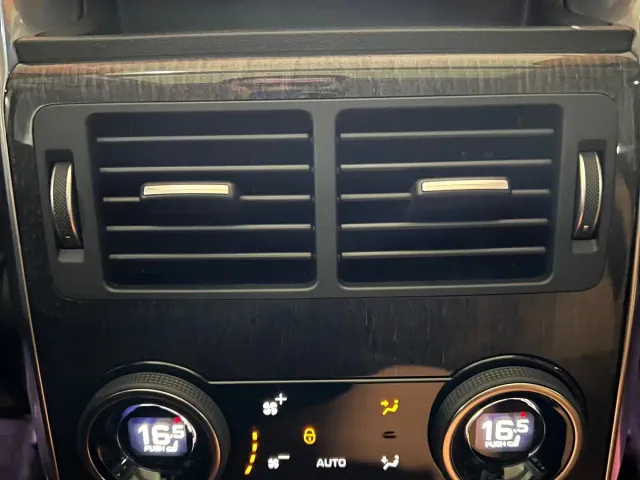 Land Rover Range Rover Sport — Фото автомобиля 16