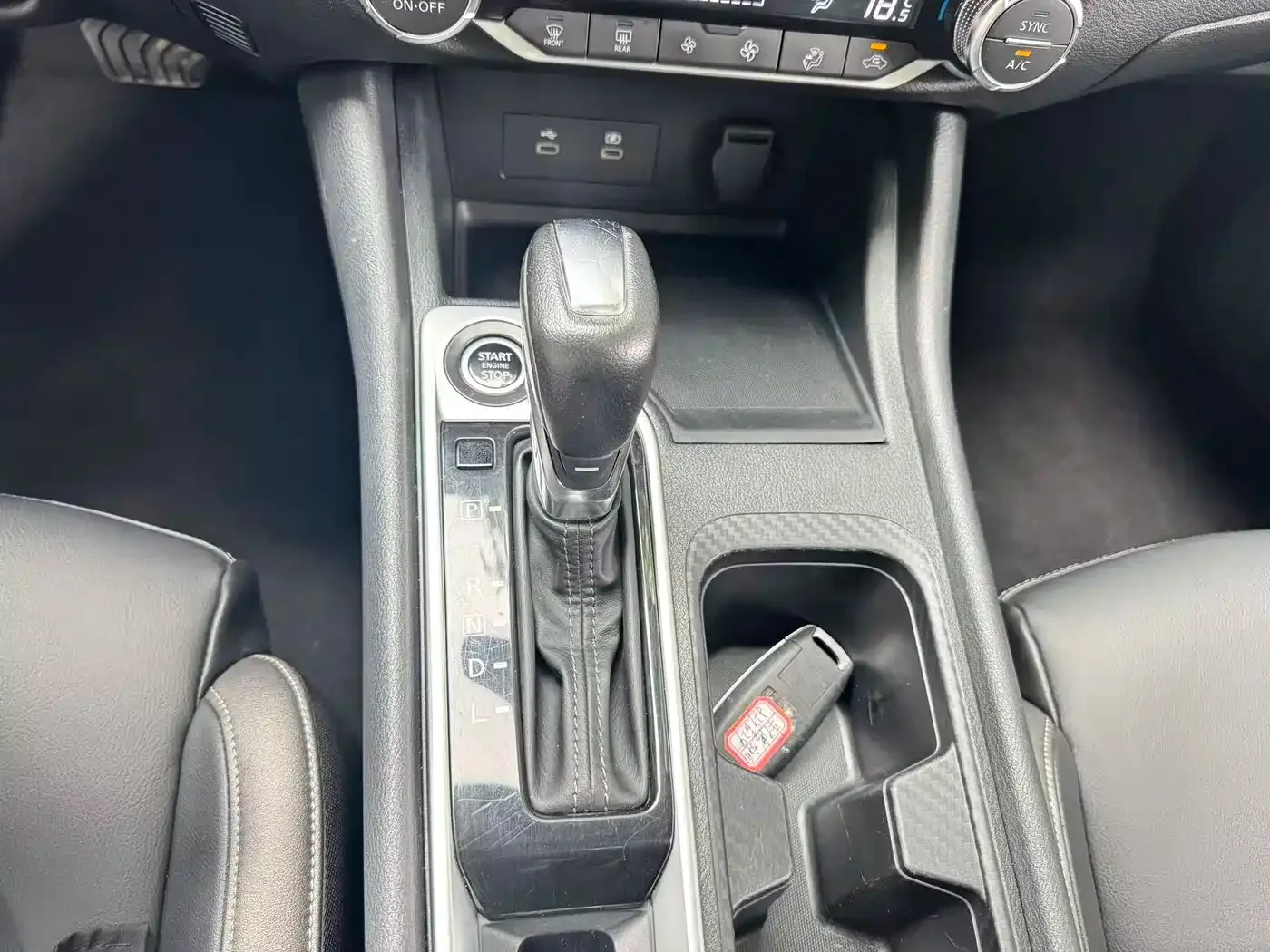 Nissan Sylphy 2023 1.6L CVT Deluxe Edition — Фото автомобиля 9