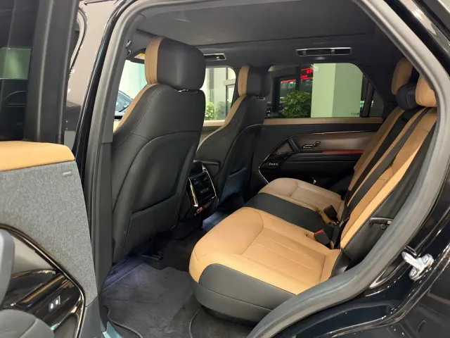 Land Rover Range Rover Sport — Фото автомобиля 7
