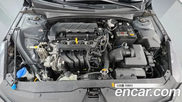 Hyundai Avante CN7 — Фото автомобиля 6