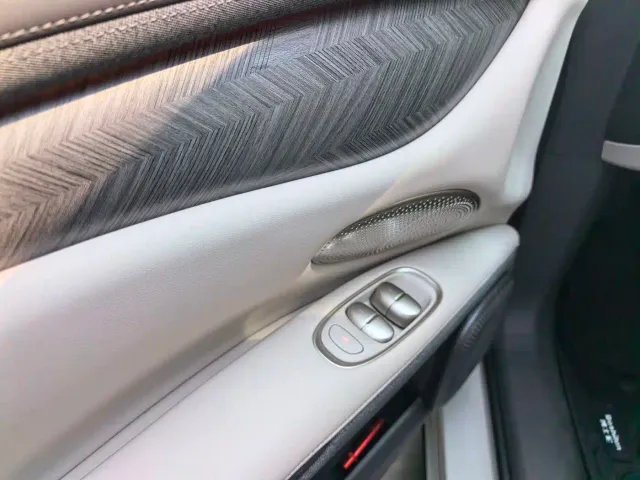 IM Motors LS6 — Фото автомобиля 9